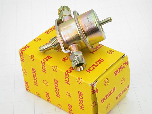 Porsche 911 3.2 928s Fuel Pressure Regulator BOSCH gas gasoline petrol ...